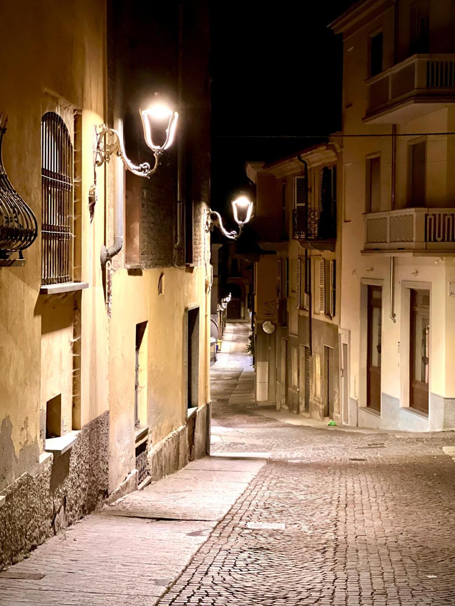 Appartamento In Centro Storico "La Casa Di Cri" Asti Exteriér fotografie